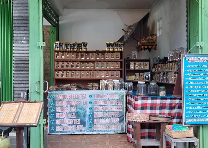 Nyoman Sekumpul House ゲストハウス Sudaji